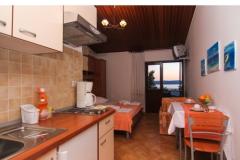 Apartmaji dominovic-Mladinov  Apartma 2 – studio+1 foto 2