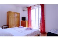 Apartmaji Rodić-Kutleša Soba 7 – S6 foto 4