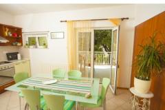 Family Beroš Friendly Place Apartma 2 – A 6+2 foto 4