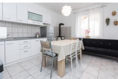 Apartmaji Dalibor Apartma 4 – A 6+4 foto 4