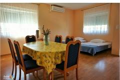 Apartmaji Danica Apartma 2 – A2+2 foto 4