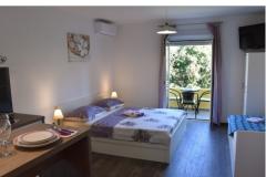 Apartmaji Lovre Apartma 3 – Lovre A2+1 foto 2