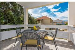 Apartmaji Mirko i Anka Hromin Apartma 4 – A4 YELLOW foto 1