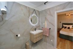 Apartmaji Royal Holiday  Soba 3 – Room for 2 foto 3