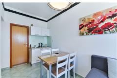 Apartmaji Suzy Apartma 4 – Ap. No. 09 foto 2