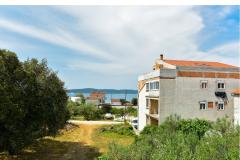 Apartmaji Lovre Apartma 1 – A2+2 foto 3
