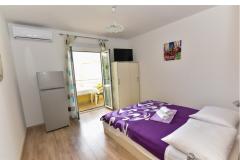Apartmaji Lovre Apartma 1 – A2+2 foto 4