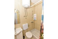 Apartmaji Lovre Apartma 3 – A4+2 foto 4