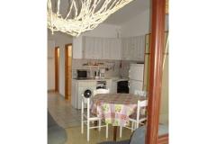 Apartmaji Kvarantan i Karabatić  Apartma 1 – studio foto 1