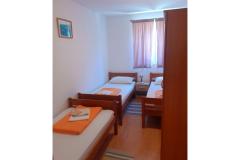 VILLA BERNARD..150 m plaža DRAŽICA Apartma 4 – Ap.5+1 foto 3