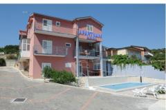 Apartmaji Neda Apartma 4 – STUDIO 4 foto 5