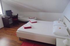 Apartmaji Nada Apartma 3 – A3 -crveni foto 2