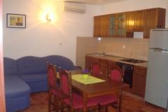 Apartmaji Villa Niko Bol Apartma 4 – A 3+2 foto 1