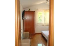 Apartmaji Villa Niko Bol Soba 5 – Soba foto 1