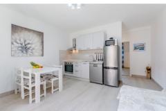Villa Dinka Apartma 2 – App3(2+2) foto 3
