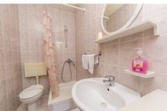 Apartmaji Ankica-Jurica Brela Apartma 3 – ap3 foto 5