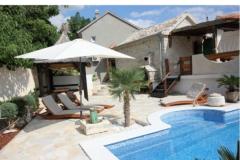 Stone Brela- swimming pool, grill Apartma 1 – Stone foto 2