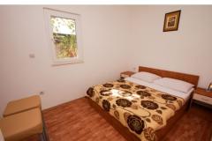 Apartmaji Andrea Drvenik Soba 5 – prizemlje foto 3