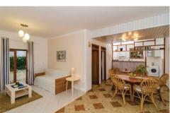 Hiša Two Pines Apartma 1 – Kuća foto 2