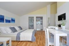 Happy day apartment Apartma 2 – White foto 5