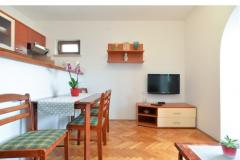 Apartmaji Roland 408 Apartma 1 – A2+2 foto 3
