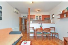 Apartmaji Roland 408 Apartma 1 – A2+2 foto 5