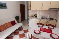 Apartmaji Anka Apartma 4 – Kat 2+2 foto 5
