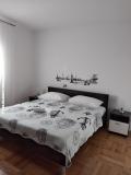 Apartmaji Anka  Apartma 1 – A1(7+2) foto 4