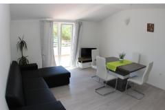 Apartmaji  Burkovo Apartma 3 – Mezzo foto 1