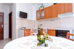 Apartmaji "Mila" Apartma 2 – A2 foto 2