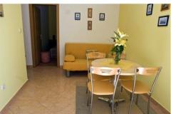 Apartmaji Deak Komarna Apartma 6 – žuti foto 1