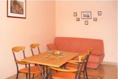 Apartmaji Deak Komarna Apartma 1 – AP1 rozi foto 4