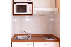 Apartmaji Deak Komarna Apartma 1 – AP1 rozi foto 5