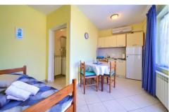 Apartmaji Stella Malinska Krk Apartma 1 – A-2(2+1) foto 3