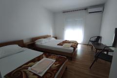 Apartmaji Vrđuka Soba 6 – Soba 2.kat foto 1