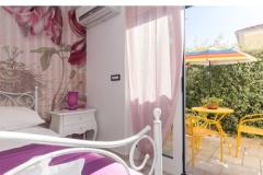 Apartmaji &amp; Sobe DDD2 Soba 3 – PINK ROOM foto 1