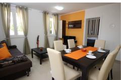 Apartmaji Gorica 1- with Pool, 200 Apartma 3 – Gorica 1/5 foto 1