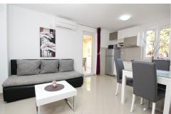 Apartmaji Gorica 1- with Pool, 200 Apartma 2 – Gorica 1/4 foto 2