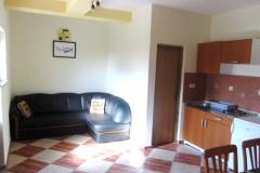 Apartmaji Zatezalo-Krk Apartma 1 – A4+2 foto 5