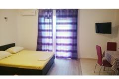 Apartmaji Gojak Makarska Apartma 1 – 2+1 rozi foto 3