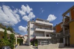 Apartmaji Luny Makarska Apartma 1 – App 3+3 foto 1