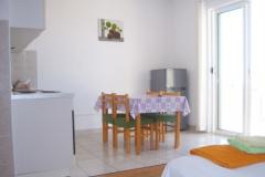 Apartmaji Katić  Apartma 2 – A 3 +2 foto 2