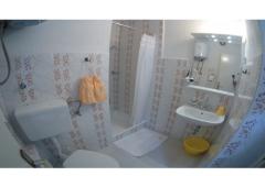 Apartmaji Bašković Apartma 1 – A2+1 ŽUTI foto 4