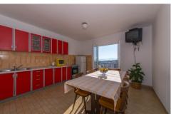 Apartmaji Villa Bešker Apartma 1 – A 6+1 foto 1