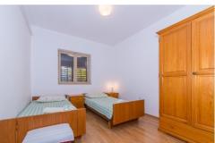 Apartmaji Villa Bešker Apartma 1 – A 6+1 foto 2