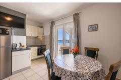 Apartmaji Dinka Apartma 2 – A2 foto 3