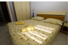 Apartmaji Dinko s grijanim bazenom Apartma 4 – A 2+2 foto 3