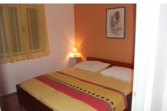Apartmaji Lana Apartma 1 – A4+2 foto 1