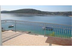 Apartmaji Petra  Apartma 1 – Zeleni 1/4 foto 3