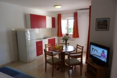 Apartmaji Roko Apartma 1 – A03(4+2) foto 2
